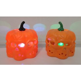  Halloween tök lámpás koponyákkal díszítve - világít